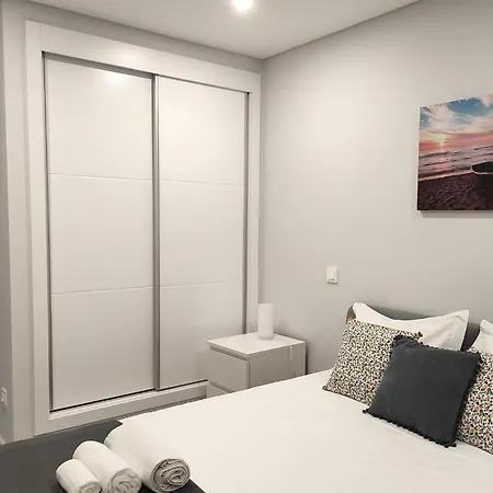 Apartment Areias 2 House